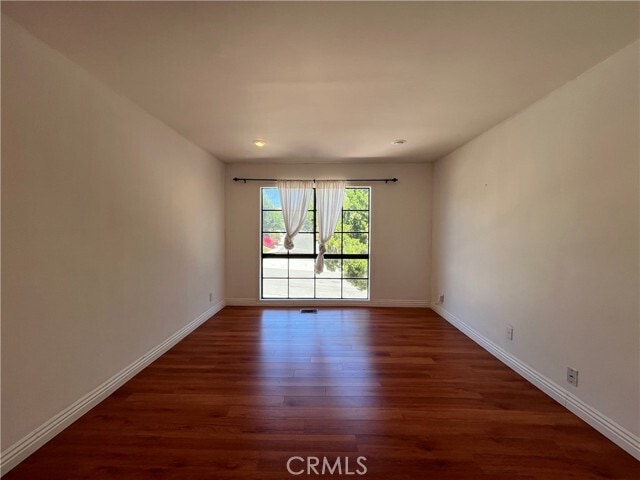 Building Photo - 4527 Stark Ave