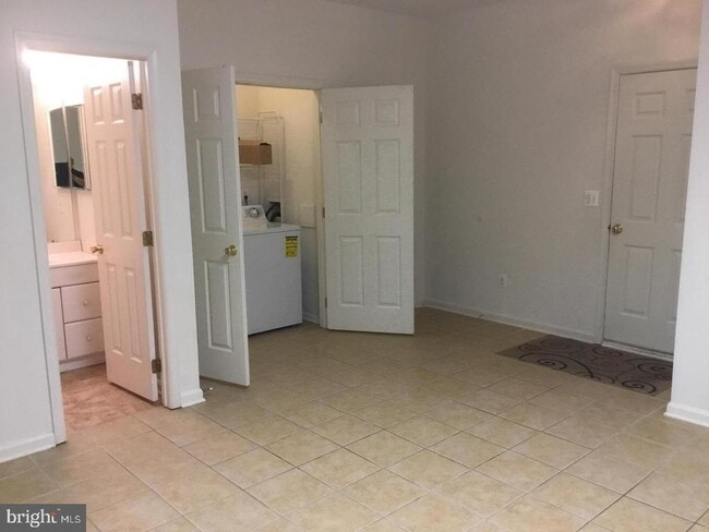Building Photo - 5271 Ballycastle Cir