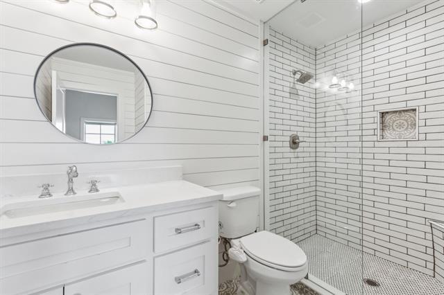 Building Photo - 4705 Clydesdale Dr