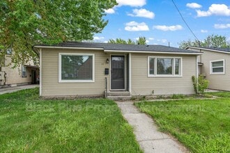 Building Photo - 4820 W.Franklin St.