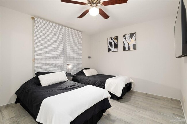 Building Photo - 16 El Rancho Rd