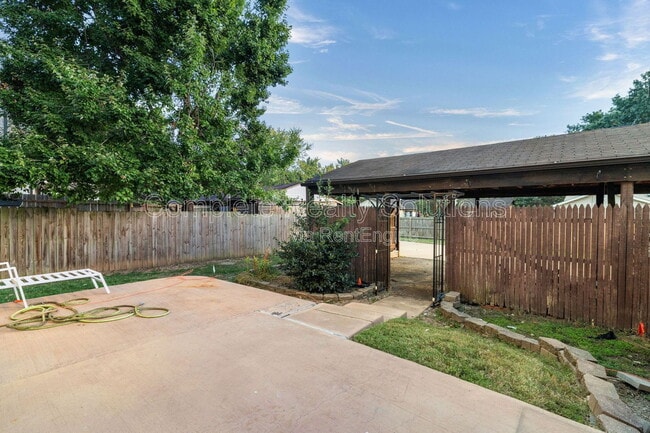 Building Photo - 26 Timberbrook Dr