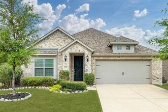 Building Photo - 1203 Rendyn St