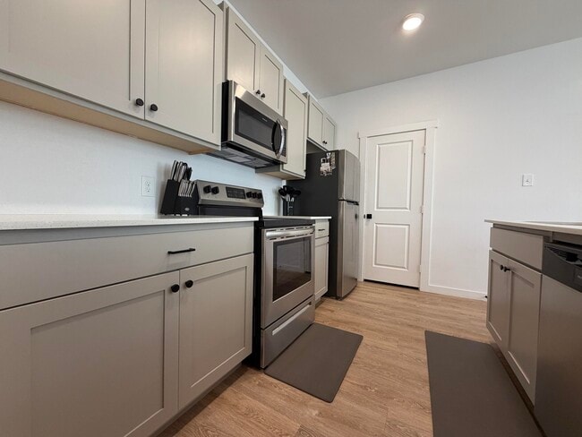 Building Photo - 5807 Virginia Ave