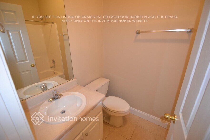 Building Photo - 844 Biscayne Way NW