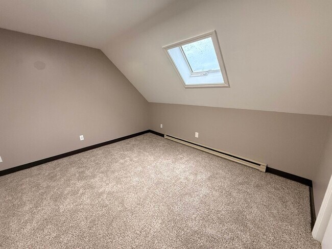 Building Photo - 70 3rd St