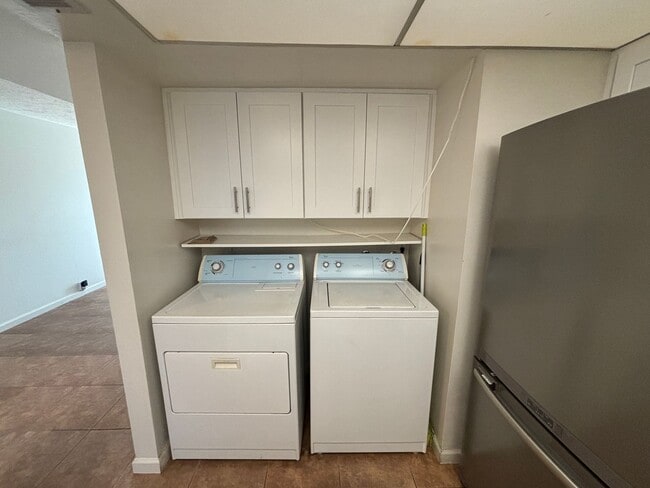 Building Photo - 5164 E Ashlan Ave