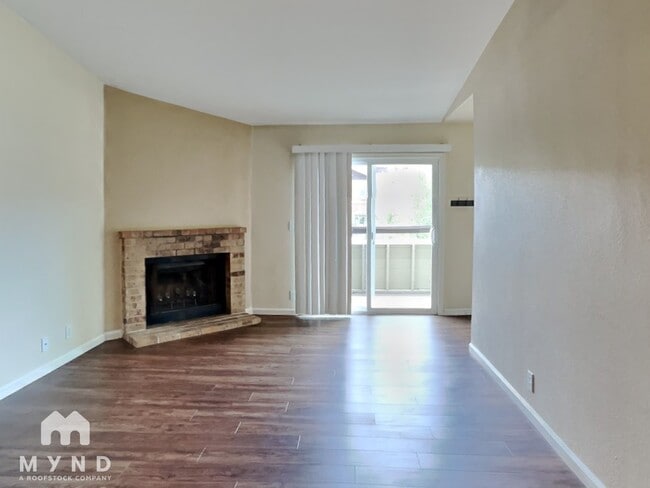 Building Photo - 530 E Patriot Blvd