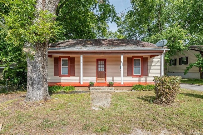 Fully Fenced in Backyard! - 308 Orange Ave