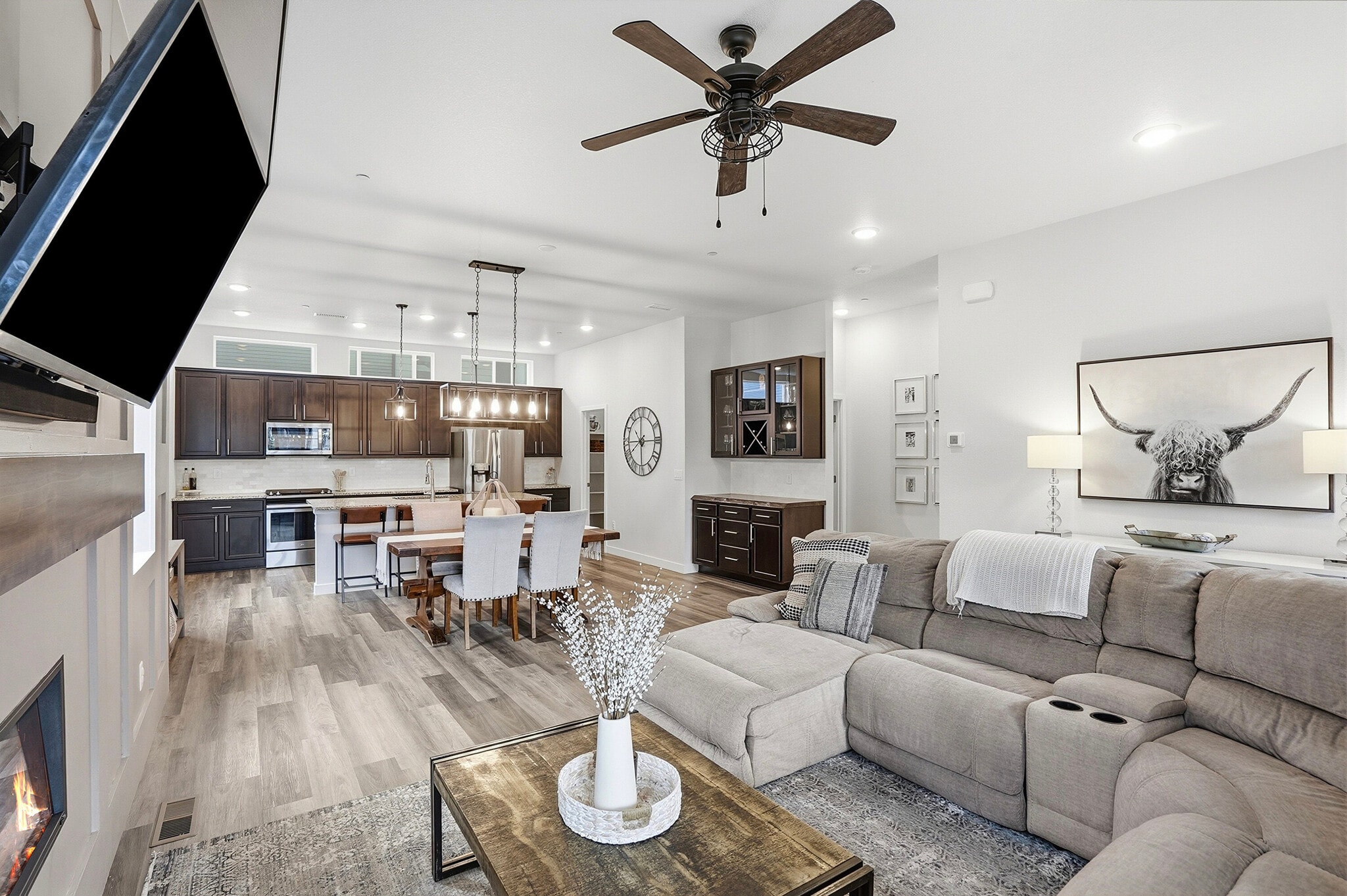Building Photo - 6793 Navajo Way