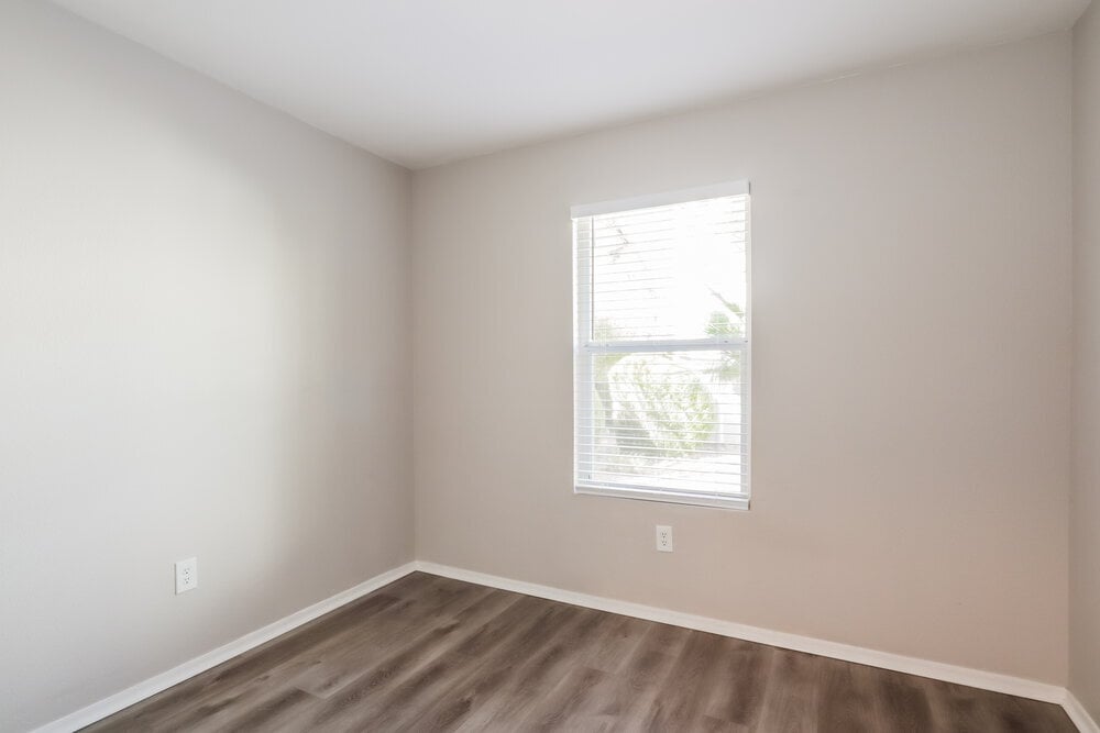 Building Photo - 2755 N Saramano Ln