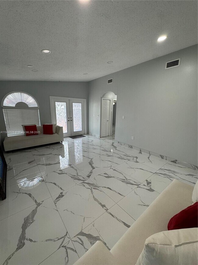 Building Photo - 8701 NW 109th Terrace