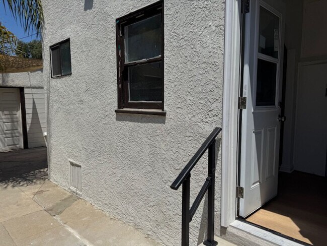 Building Photo - Classic Spanish Revival in California Heig...