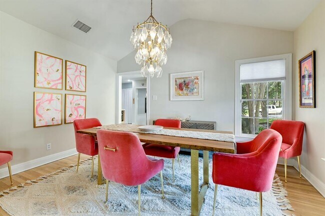 Building Photo - 3321 Windsor Rd