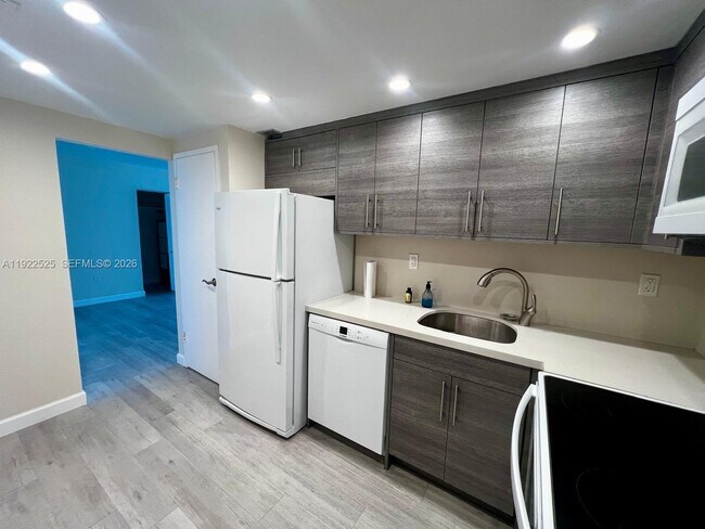 Building Photo - 1865 79th Street Causeway