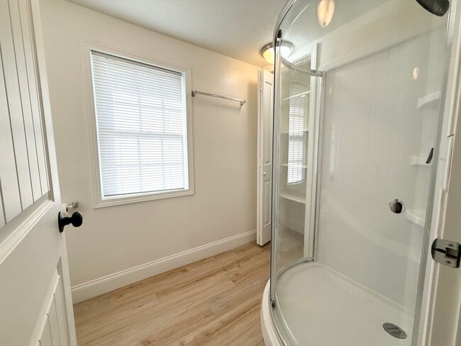 Building Photo - 443 Aud Orr Dr