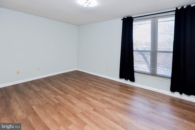 Building Photo - 3319 Huntley Sq Dr