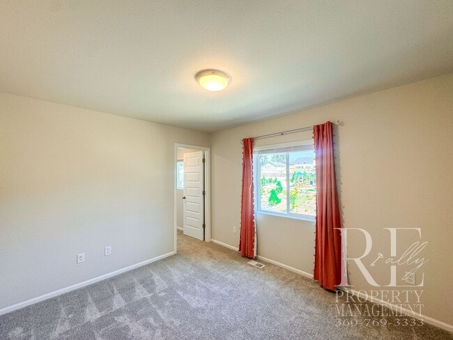 Building Photo - 4219 Nettle Dr SE