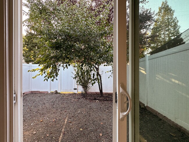 Building Photo - 15441 Marty Dr