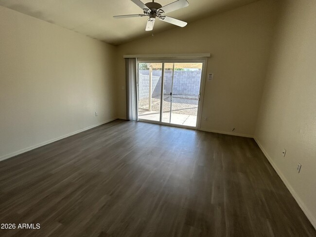 Building Photo - 51 N Del Pueblo Pl