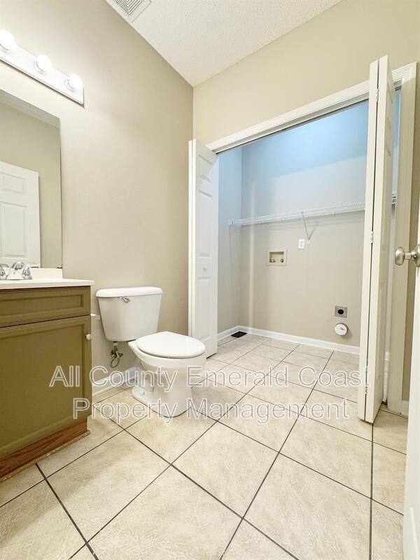 Building Photo - 732 E Mack Bayou Dr