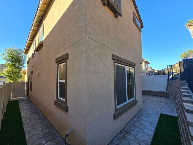 Building Photo - 3BR / 2.5BA Dream home in the heart of El Cajon!