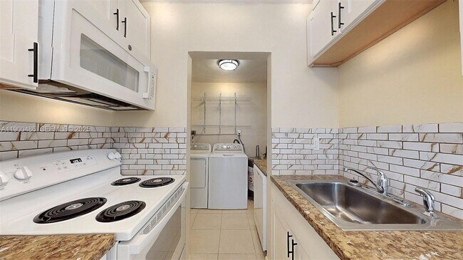 Building Photo - 830 NW 3rd St