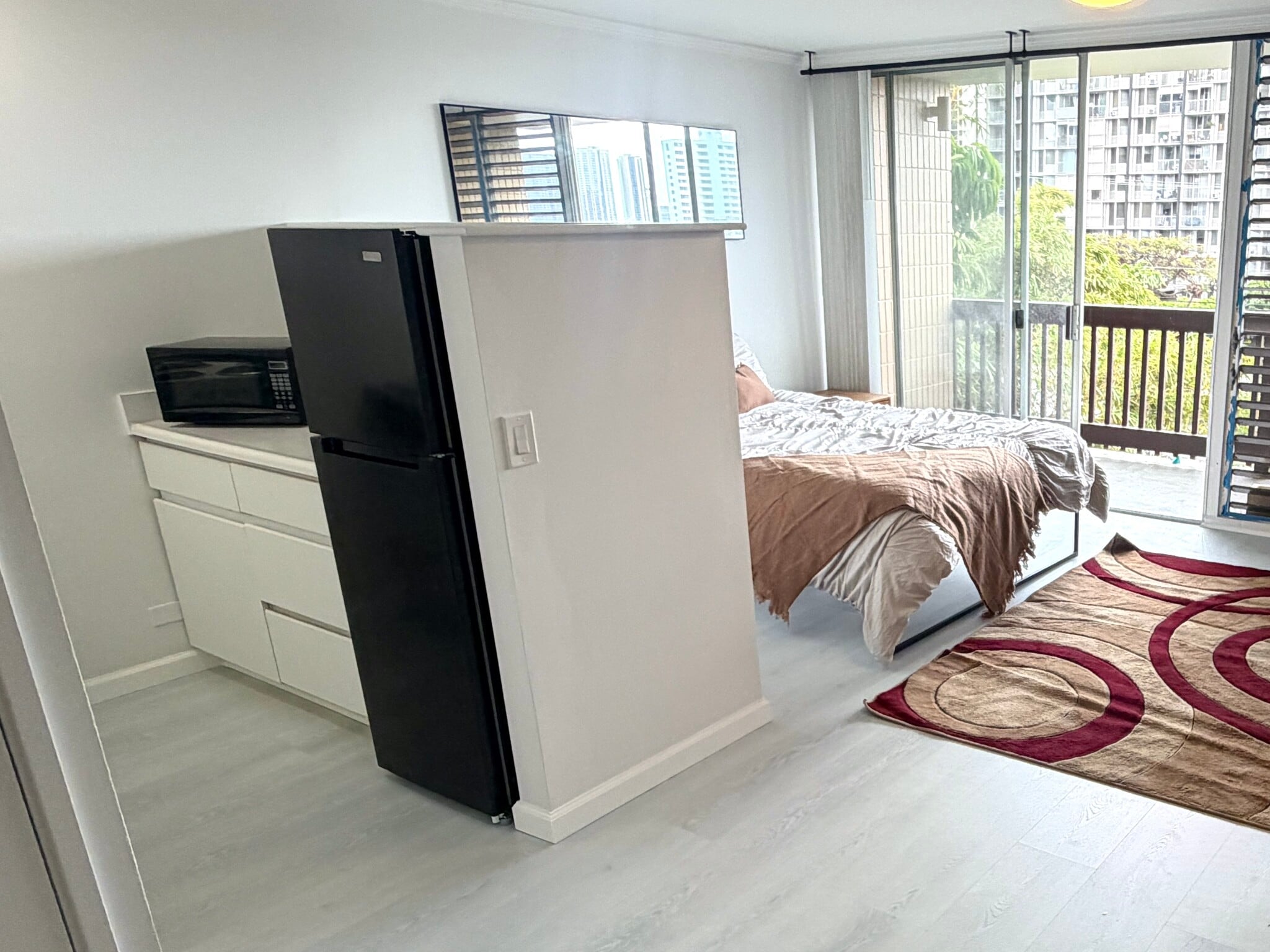 Microwave and new refrigerator - 1524 Pensacola St