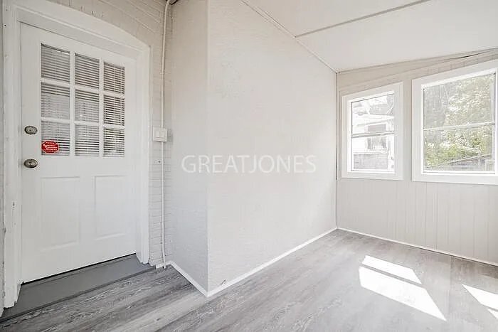 Building Photo - 3309 Osage St