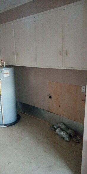 Building Photo - 468 Sunset Dr