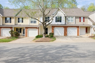 Building Photo - Beautiful 2 Bedroom, 2.5 Bath Townhome in St. Andrews at Stoney Creek – Golf Course Community, Wh...