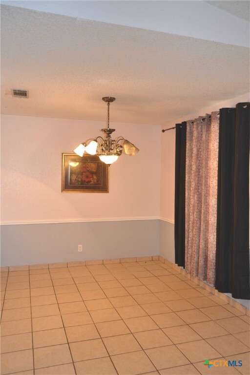 Building Photo - 1804 Fairway Dr