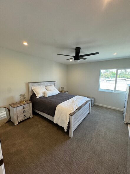 Downstairs Bedroom - 2670 Lake Ave