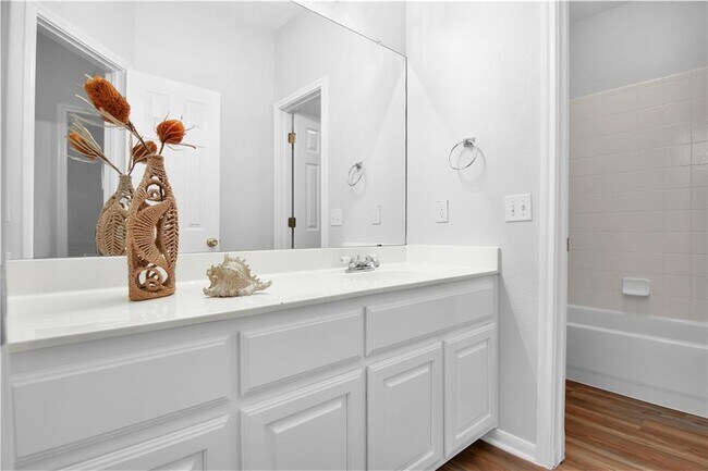 Building Photo - 5813 York Bridge Cir