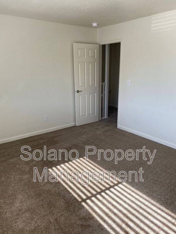 Building Photo - 516 Pacific Ave