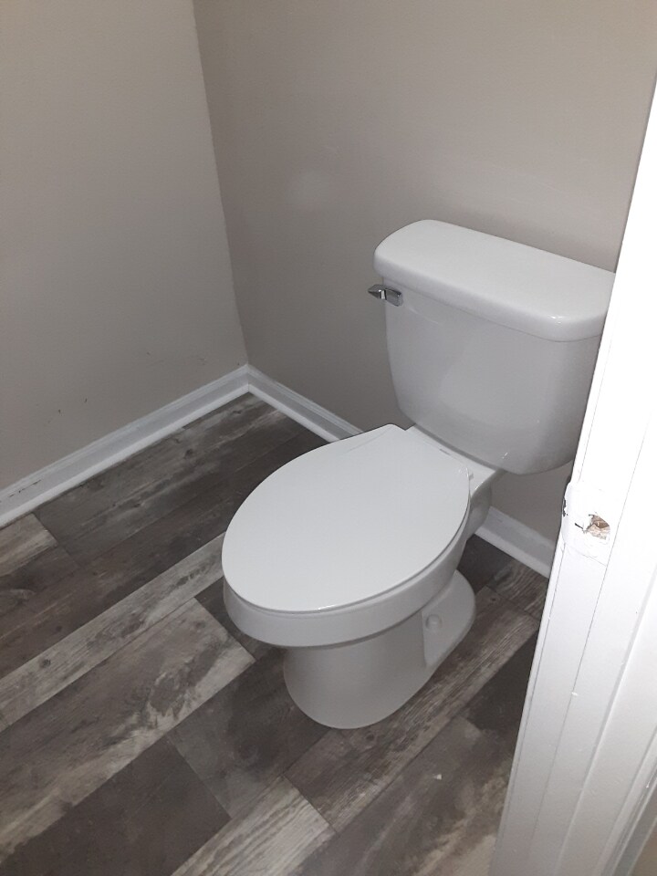 Master Bathroom - 820 State Rd S-38-225