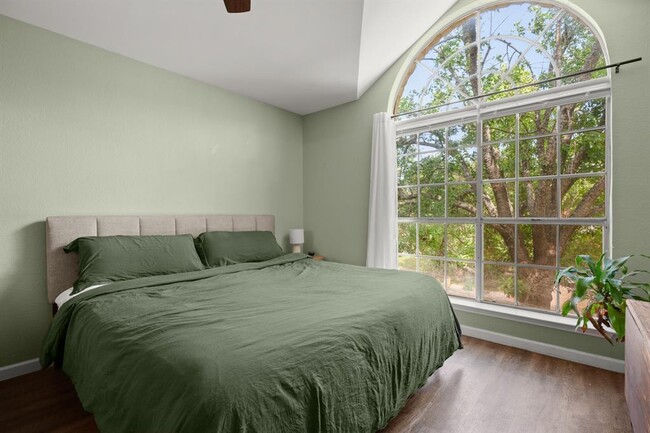 Building Photo - 8715 Dandelion Trail