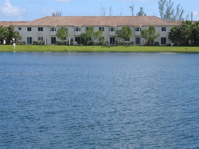 Building Photo - 2921 SE 13th Ave