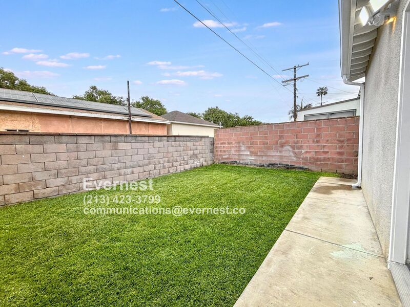 Building Photo - 3456 S Redondo Blvd