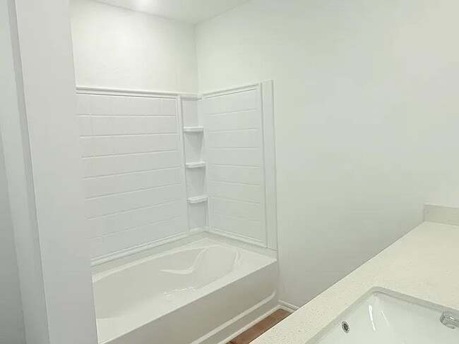 Building Photo - 16217 Lovers Ln