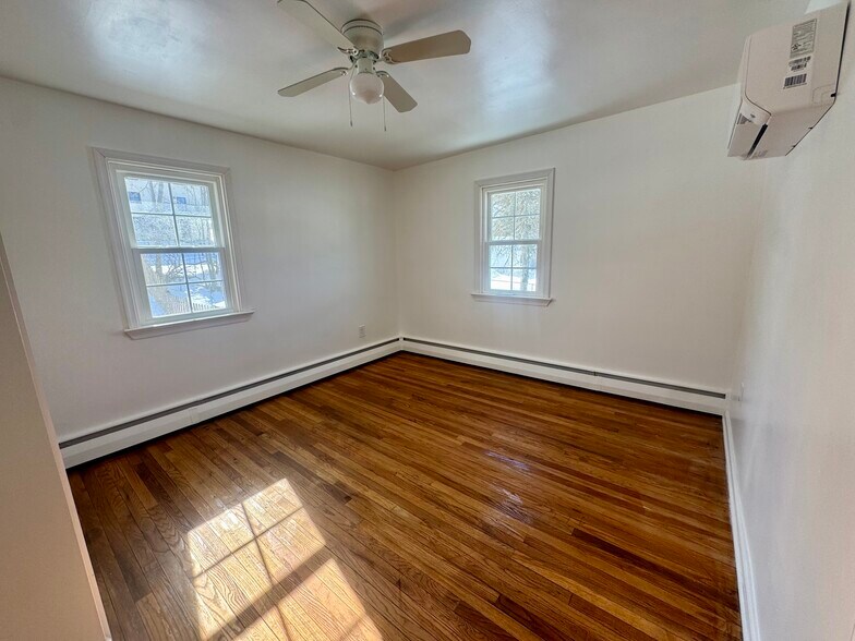 Building Photo - 230 Church St