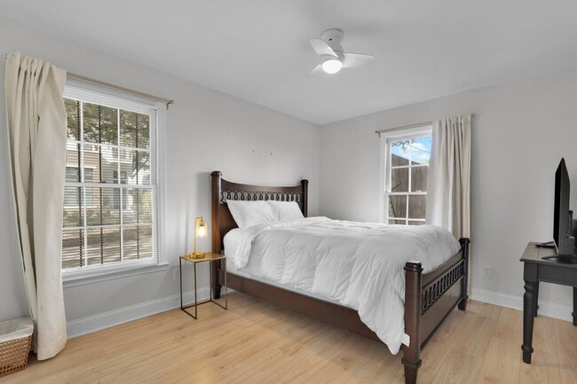 Building Photo - 702 Tattnall St