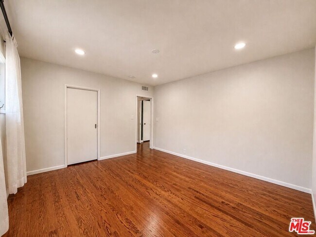 Building Photo - 1796 E Mendocino St