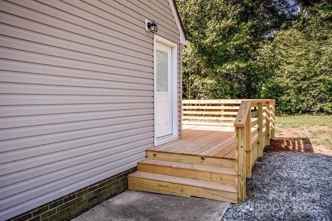 Building Photo - 4792 NC-73