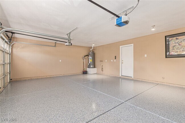Building Photo - 9523 Coral Bell Ct