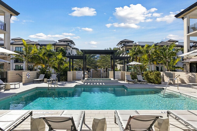 Building Photo - 1135 3rd Ave S