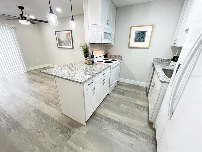 Building Photo - 11914 Cypress Vista