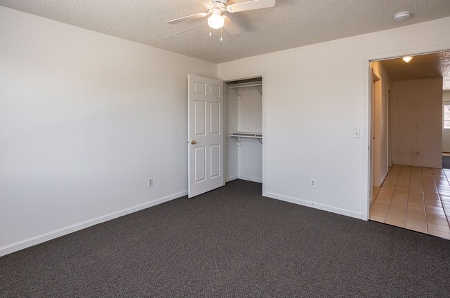 Building Photo - 2 Bedroom, Single-story Townhomes for rent...