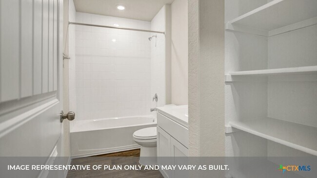 Building Photo - 1009 Alma Dr