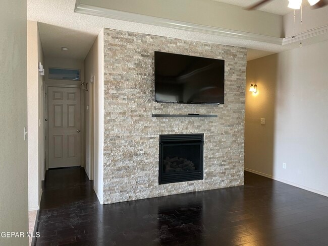 Building Photo - 11249 Duster Dr